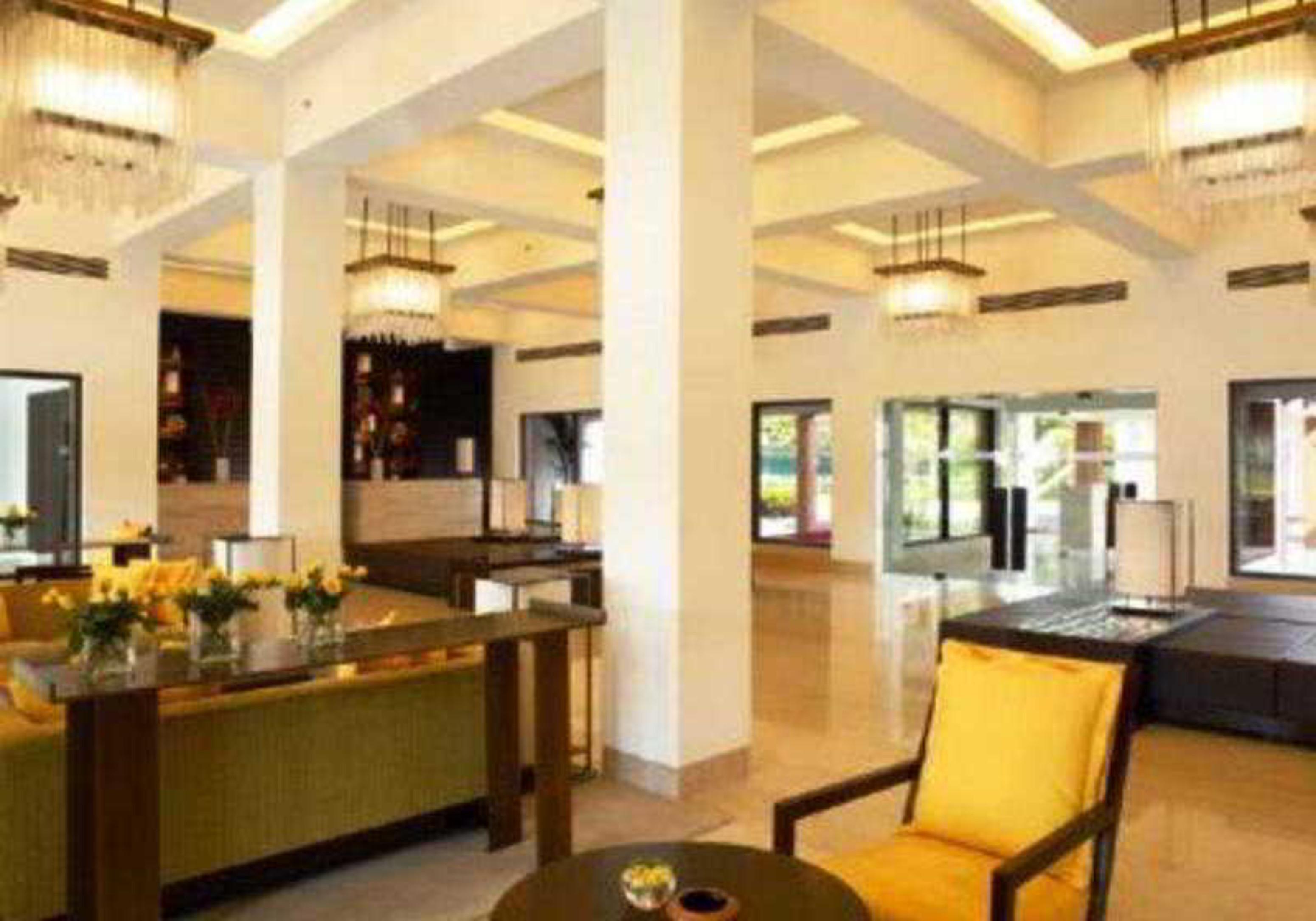 Trident Agra Hotel Agra  Ngoại thất bức ảnh The lobby of the hotel