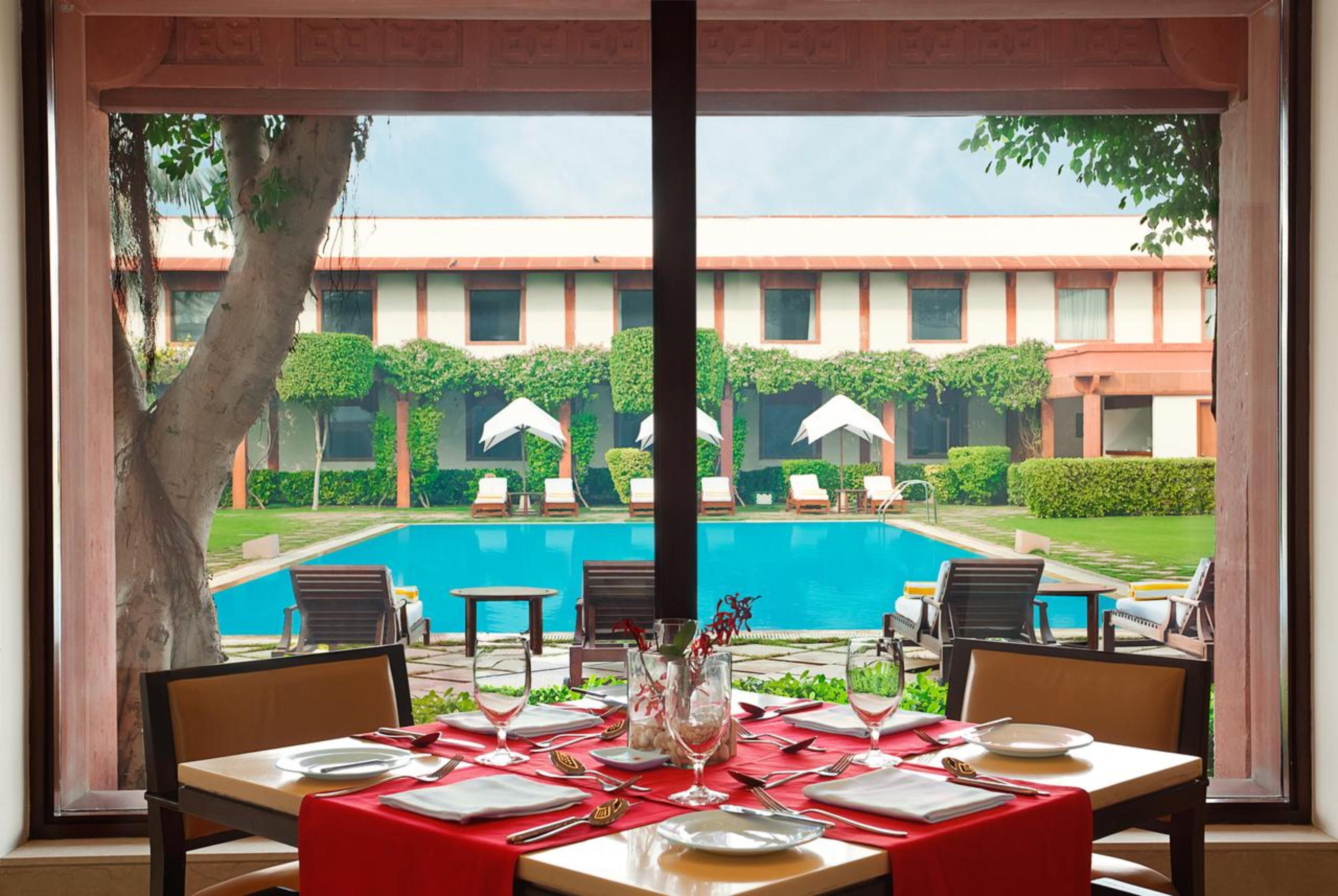 Trident Agra Hotel Agra  Ngoại thất bức ảnh The Imperial Hotel