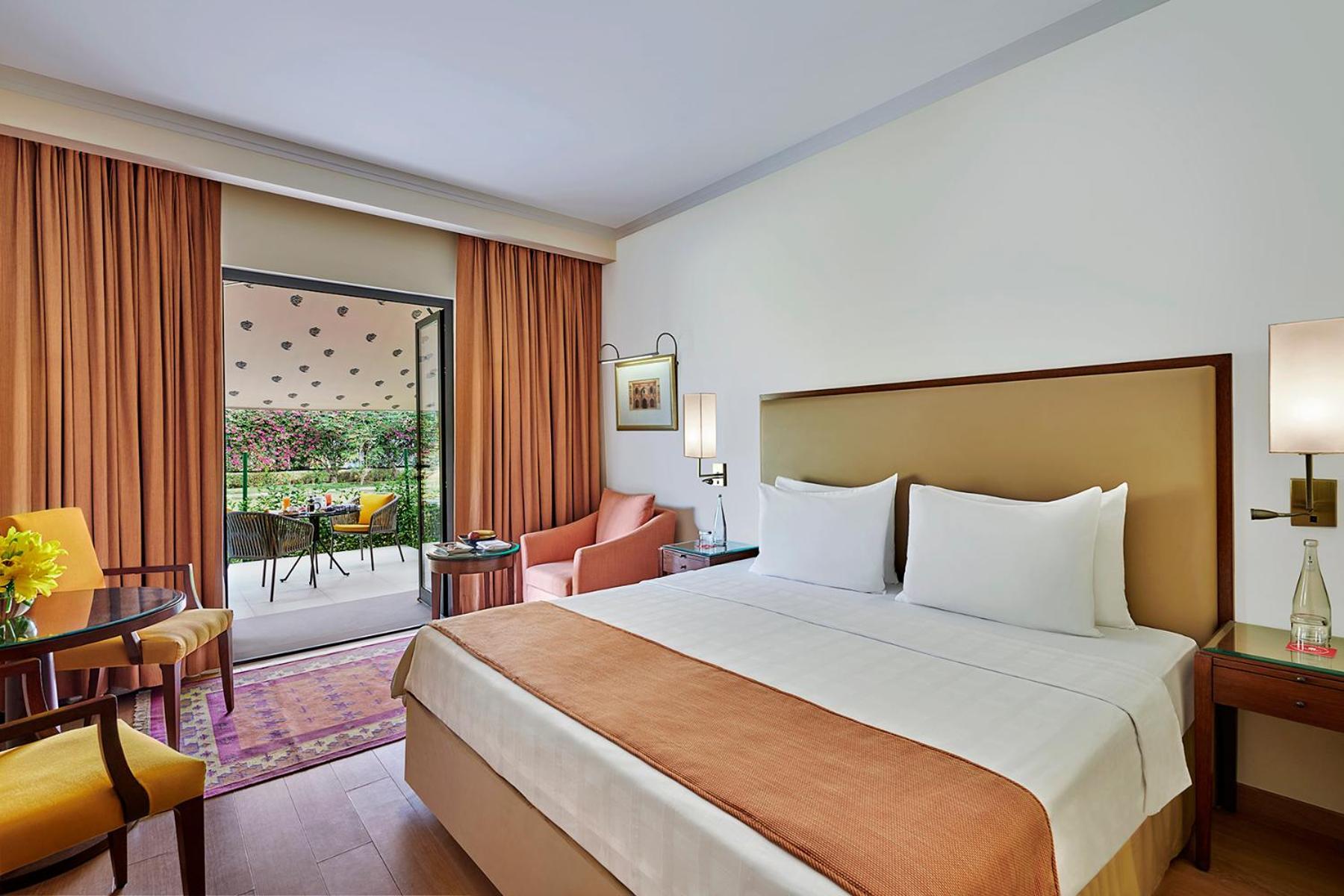 Trident Agra Hotel Agra  Ngoại thất bức ảnh A room at the Taj Bengal